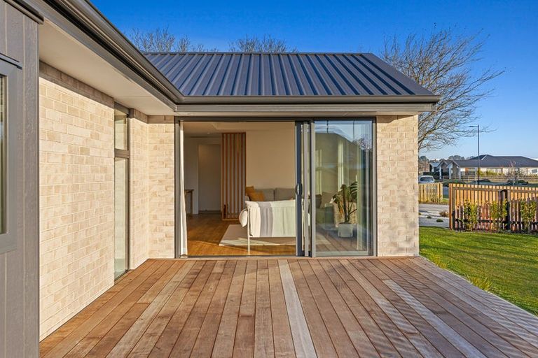 Photo of property in 2 Gusto Lane, Halswell, Christchurch, 8025