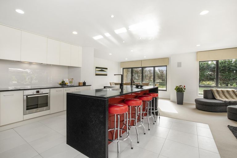 Photo of property in 437 Oira Road, Karaka, Drury, 2578