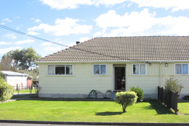 Photo of property in 13 Bennett Street, Waipawa, 4210