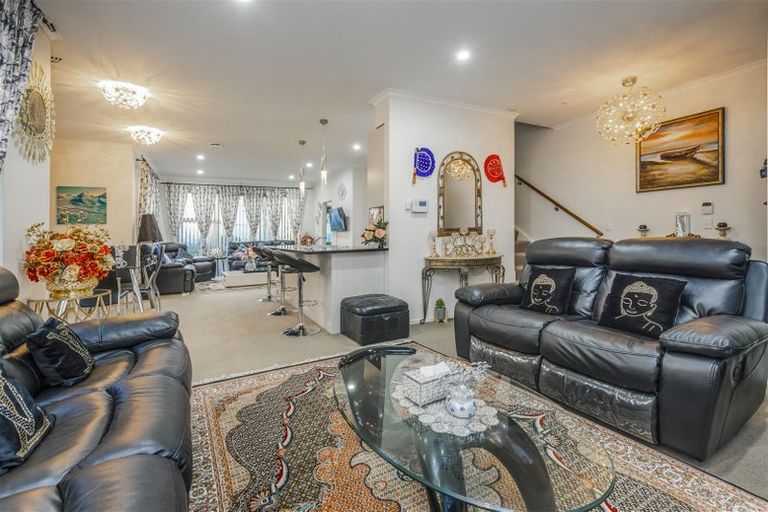 Photo of property in 30 Kuaka Drive, Takanini, 2112