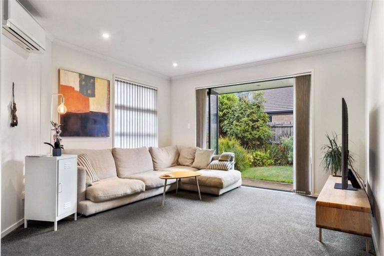Photo of property in 11 Rainey Crescent, Papamoa Beach, Papamoa, 3118