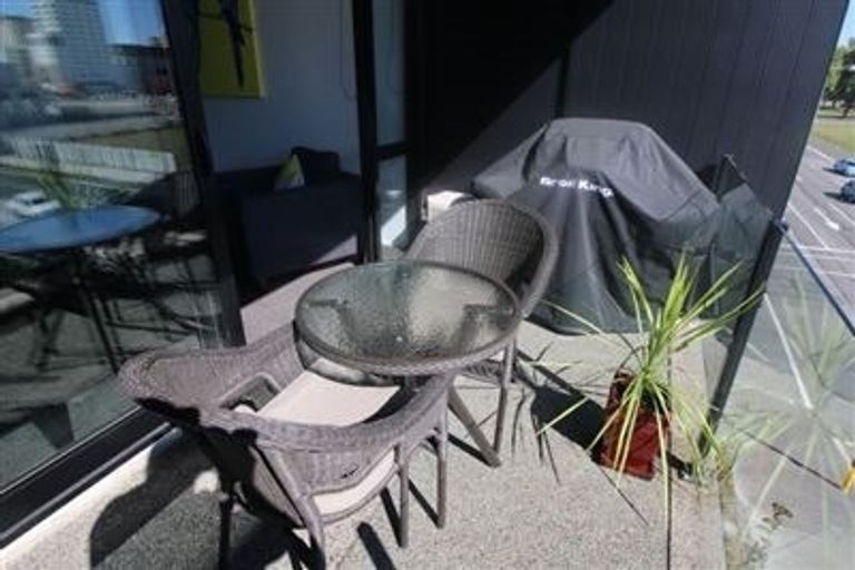 Photo of property in Leicester Executive Apartments, 402/282 Madras Street, Christchurch Central, Christchurch, 8011