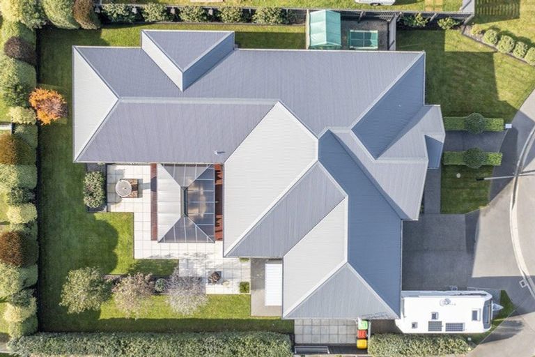 Photo of property in 10 Catchpole Place, Woodend, 7610