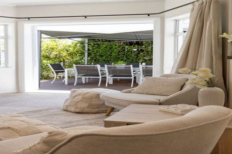 Photo of property in 46 Maclean Street, Cambridge, 3434