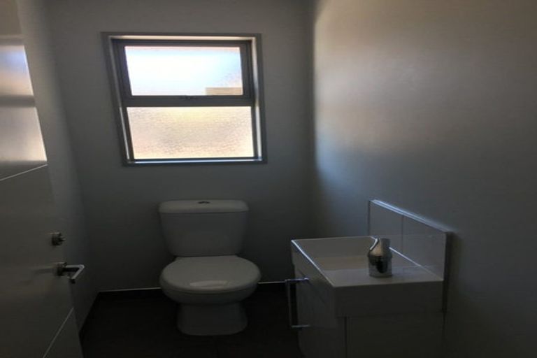 Photo of property in 10 Henley Close, Rolleston, 7614