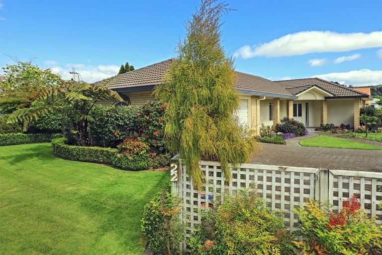 Photo of property in 22 Brompton Drive, Taradale, Napier, 4112