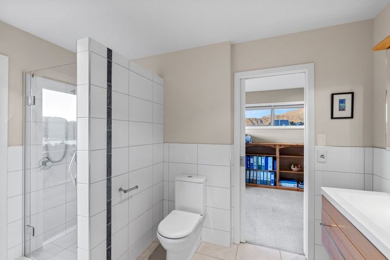Photo of property in 18 Stoddart Terrace, Diamond Harbour,  8971