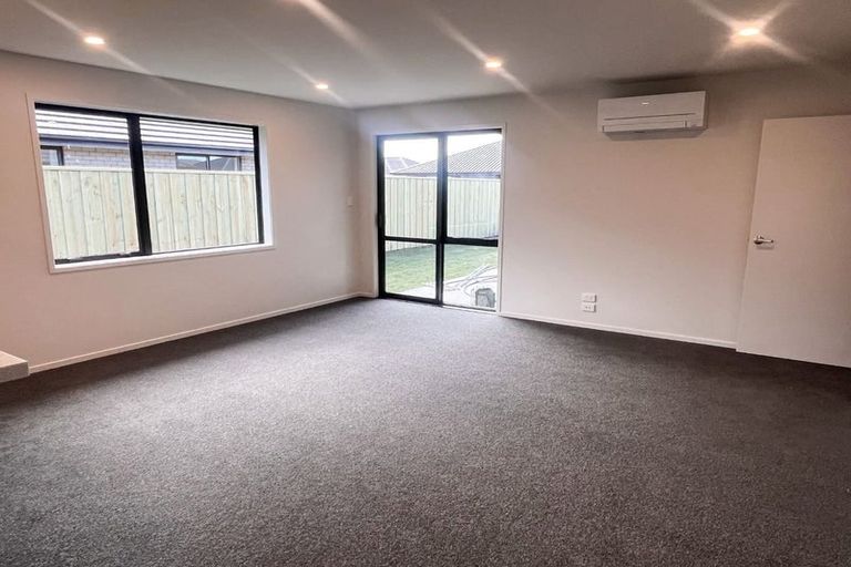 Photo of property in 185 Faringdon Boulevard, Rolleston, 7615