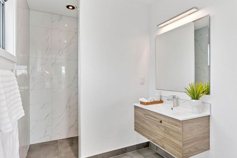 Photo of property in 62 Alan Livingston Drive, Cambridge, 3434