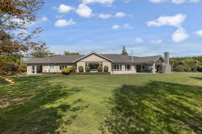 Photo of property in 1068 Queen Street East, Levin, 5510