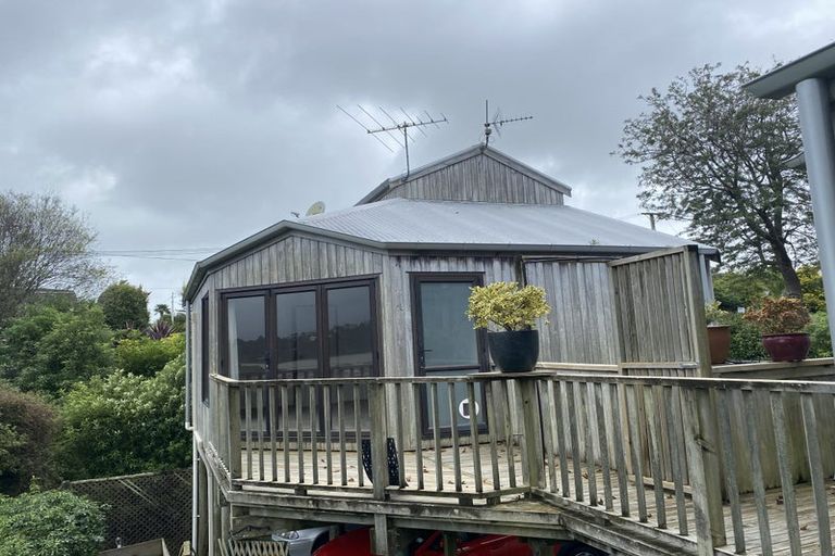 Photo of property in 758 Te Atatu Road, Te Atatu Peninsula, Auckland, 0610