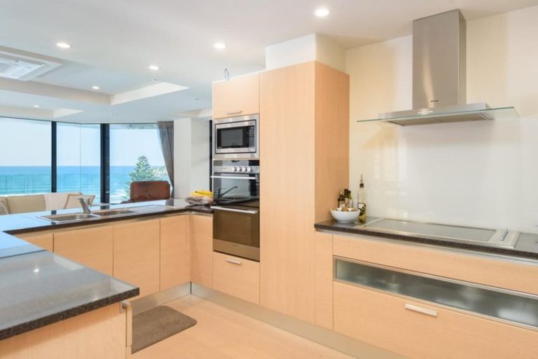 Photo of property in 11 Maunganui Road, Mount Maunganui, 3116