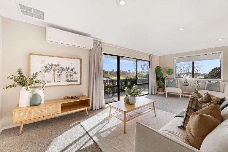 Photo of property in 18 Waikareao Way, Brookfield, Tauranga, 3110