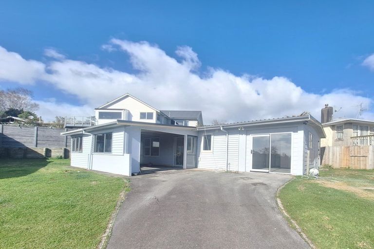 Photo of property in 318 Ngatai Road, Bellevue, Tauranga, 3110