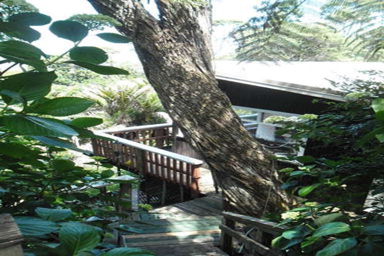 Photo of property in 45 Takahe Road, Titirangi, Auckland, 0604