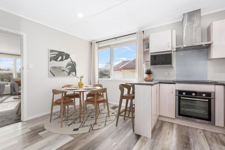 Photo of property in 146 Sievers Grove, Cannons Creek, Porirua, 5024