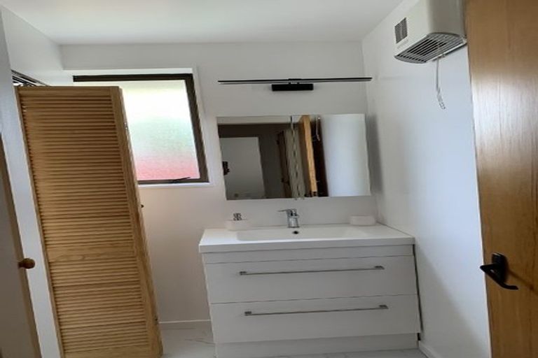 Photo of property in 1/58 Peverel Street, Riccarton, Christchurch, 8041