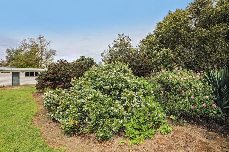 Photo of property in 30 Ross Street, Otane, 4202