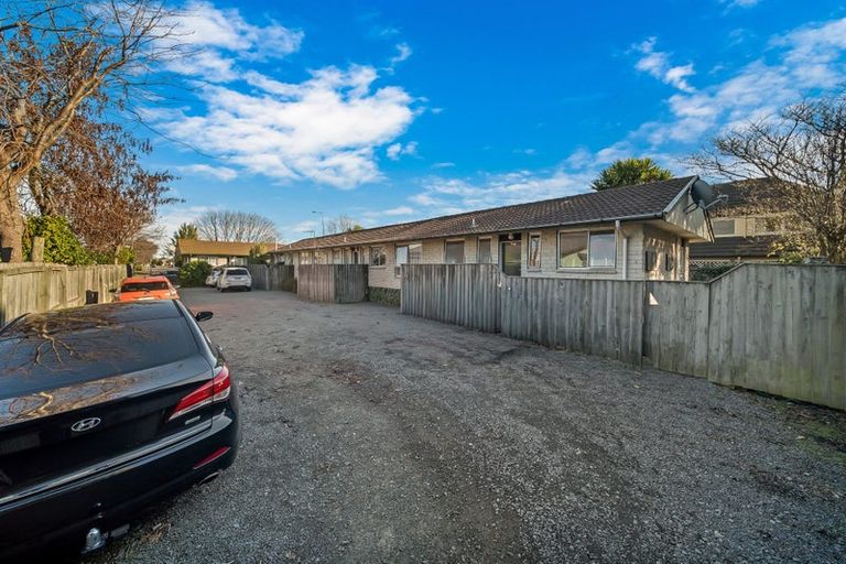 Photo of property in 158 Yaldhurst Road, Sockburn, Christchurch, 8042