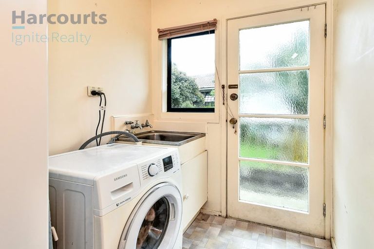 Photo of property in 14 Rukumoana Place, Clendon Park, Auckland, 2103