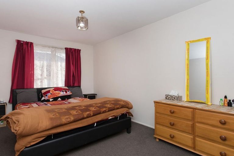 Photo of property in 2/345 Worcester Street, Linwood, Christchurch, 8011