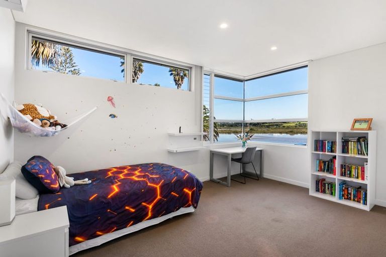 Photo of property in 53 Walter Street, Hauraki, Auckland, 0622