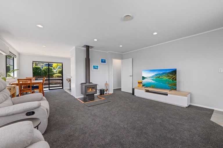 Photo of property in 17 Boons Valley Road, Waikawa, Picton, 7220