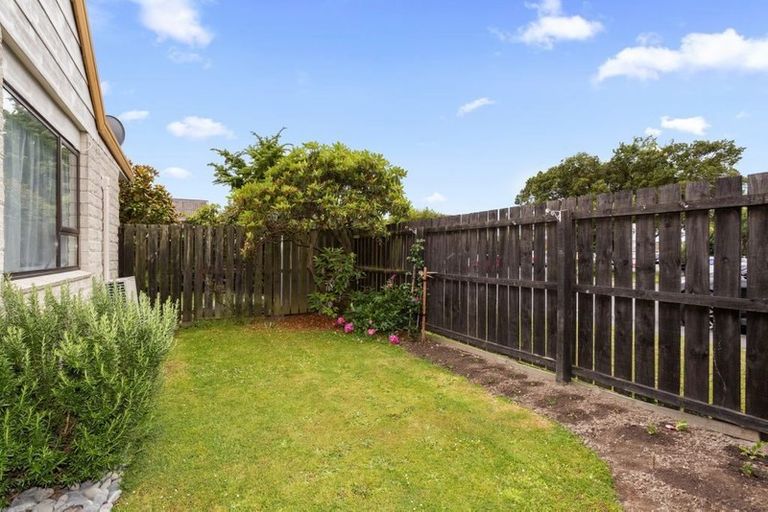Photo of property in 9 Brake Street, Upper Riccarton, Christchurch, 8041