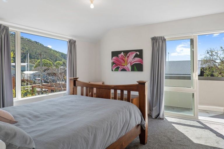 Photo of property in 33a Van Asch Street, Sumner, Christchurch, 8081