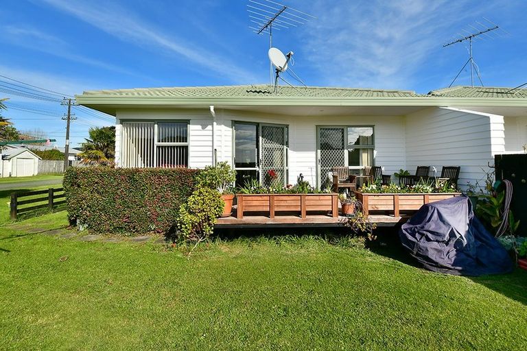 Photo of property in 4/12 Miro Street, Helensville, 0800