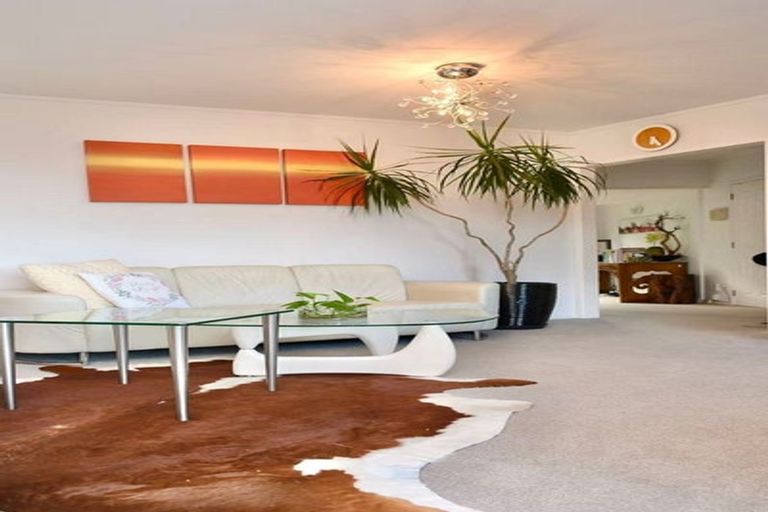 Photo of property in 11 View Road, Shelly Park, Auckland, 2014