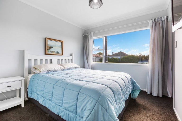 Photo of property in 5a High Street West, 4320