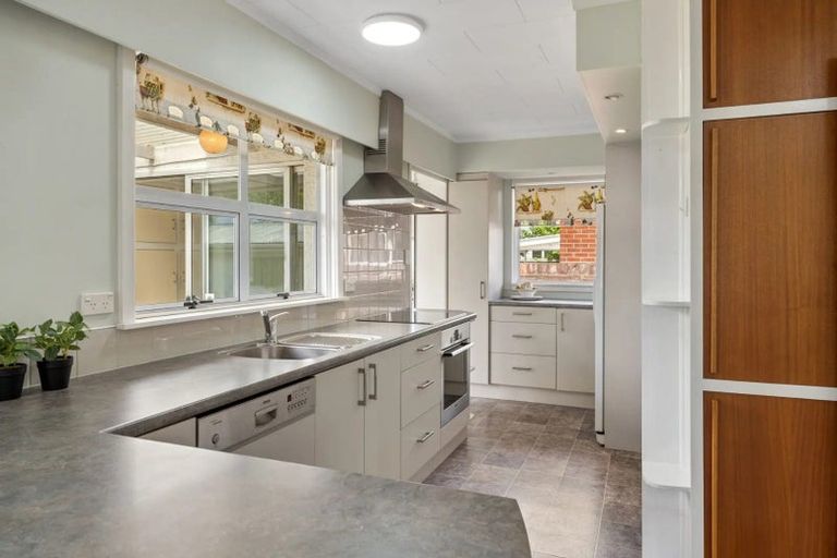 Photo of property in 8 Esperance Street, St Albans, Christchurch, 8052