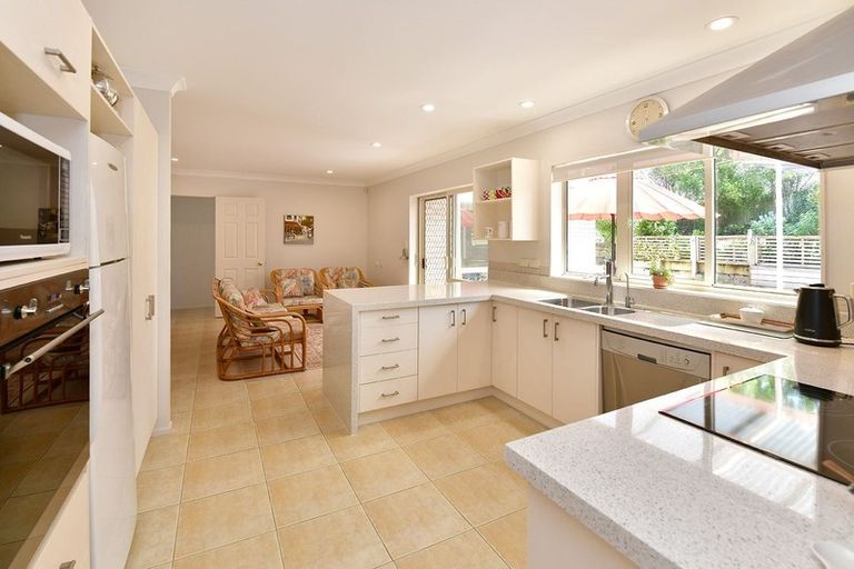 Photo of property in 93 Tauranga Place, Orewa, 0931