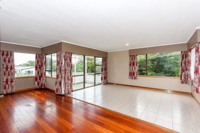 Photo of property in 74 Smart Road, Glen Avon, New Plymouth, 4312