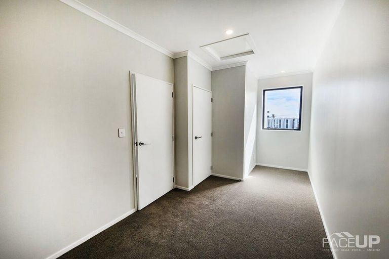 Photo of property in 19 Hema Road, Hobsonville, Auckland, 0616