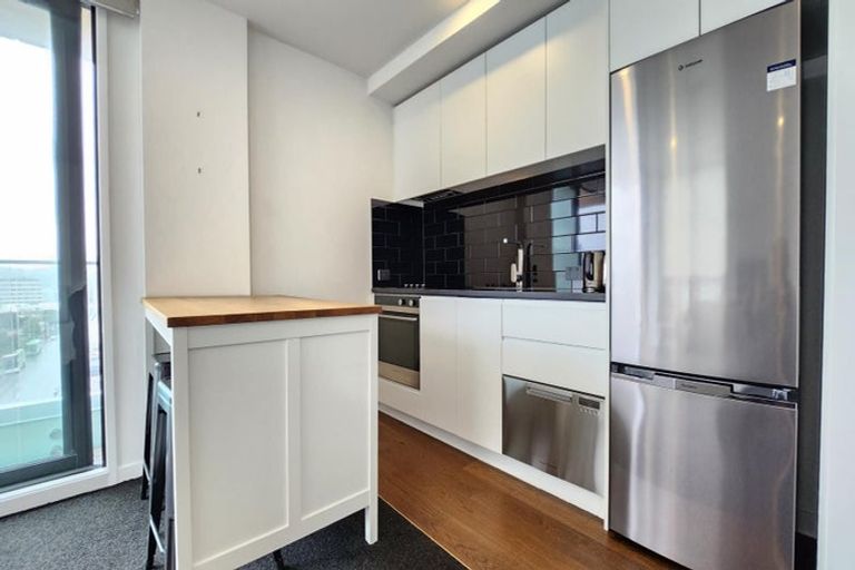 Photo of property in Alpha Apartments, 703/4u Elizabeth Street, Mount Victoria, Wellington, 6011