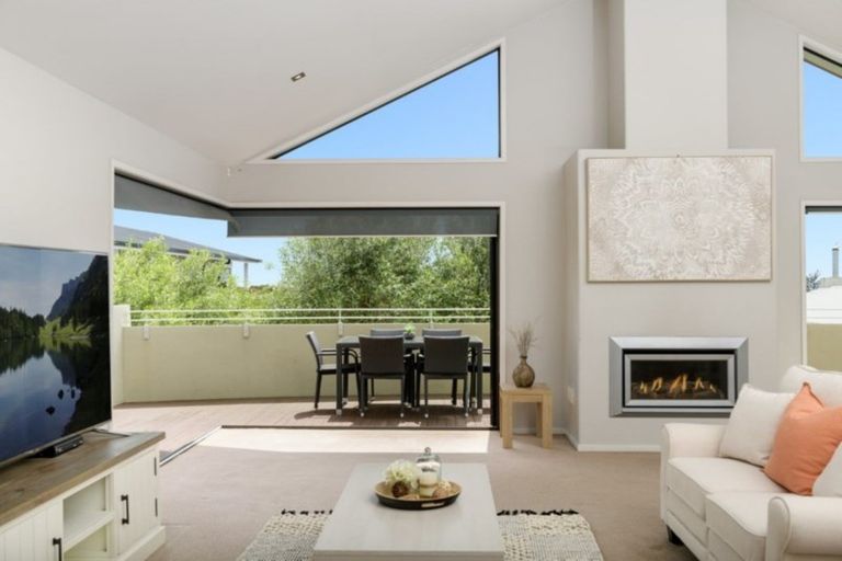 Photo of property in 918b Papamoa Beach Road, Papamoa Beach, Papamoa, 3118
