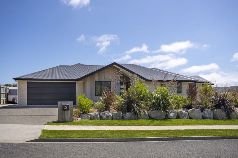 Photo of property in 2 Huntaway Close, Stoke, Nelson, 7011