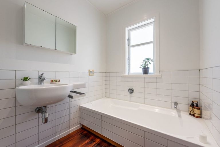 Photo of property in 79 Fraser Avenue, Johnsonville, Wellington, 6037