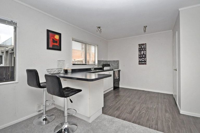 Photo of property in 2/31 Halsey Road, Manurewa, Auckland, 2102