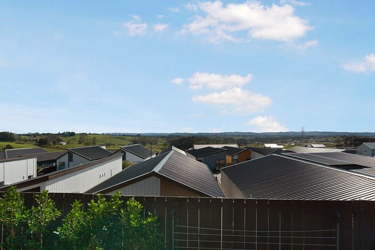 Photo of property in 18 Mata Road, Massey, Auckland, 0614