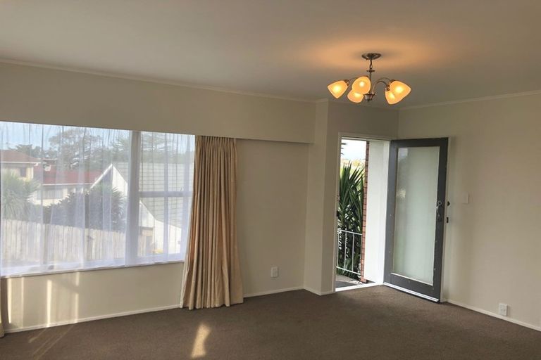 Photo of property in 1/78 Glamorgan Drive, Torbay, Auckland, 0630