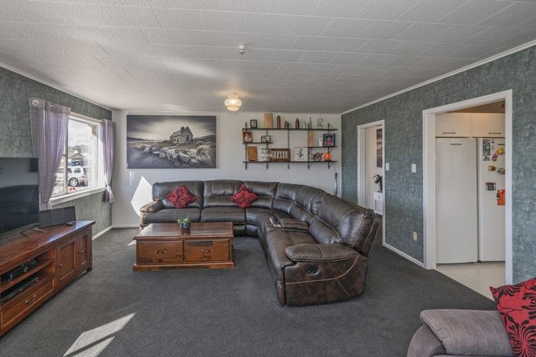 Photo of property in 1 Kawakawa Road, Whitianga, 3510