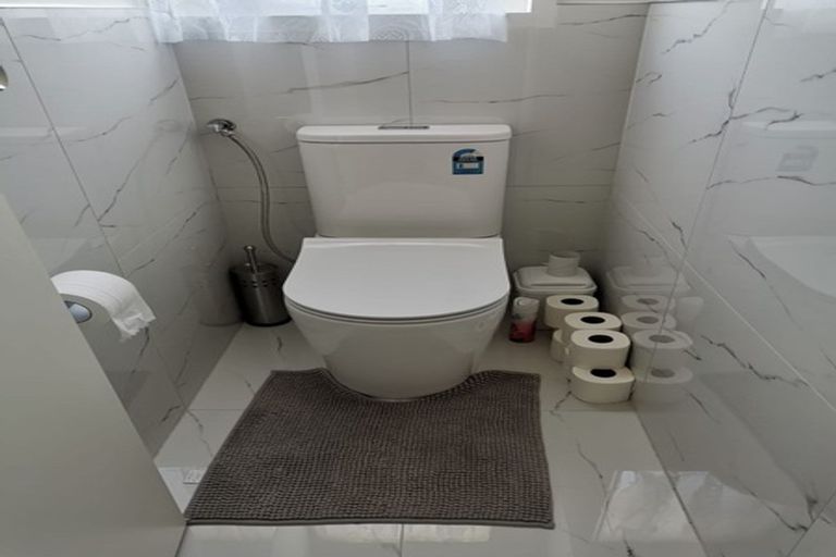 Photo of property in 3/39 Rathgar Road, Henderson, Auckland, 0610