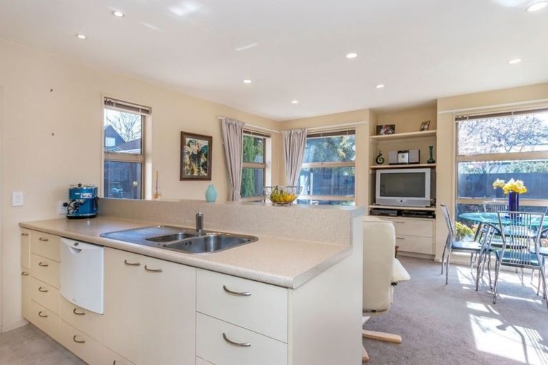 Photo of property in 1/120b Saint Martins Road, Saint Martins, Christchurch, 8022