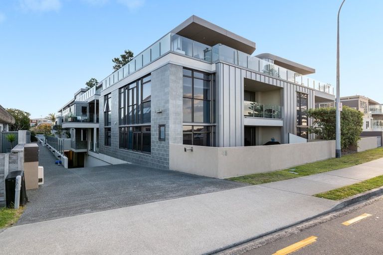 Photo of property in 12/48 Marine Parade, Mount Maunganui, 3116
