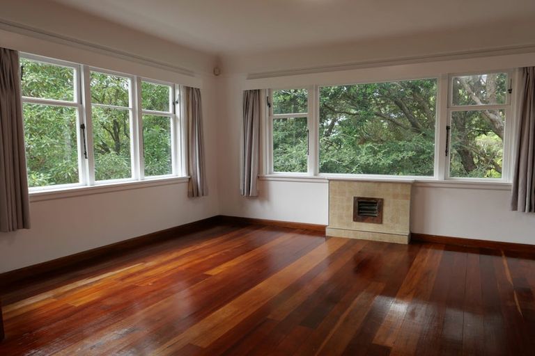 Photo of property in 37 Awa Road, Miramar, Wellington, 6022
