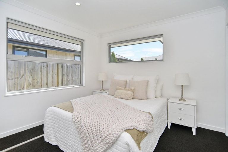Photo of property in 7 Reeves Road, Rangiora, 7400