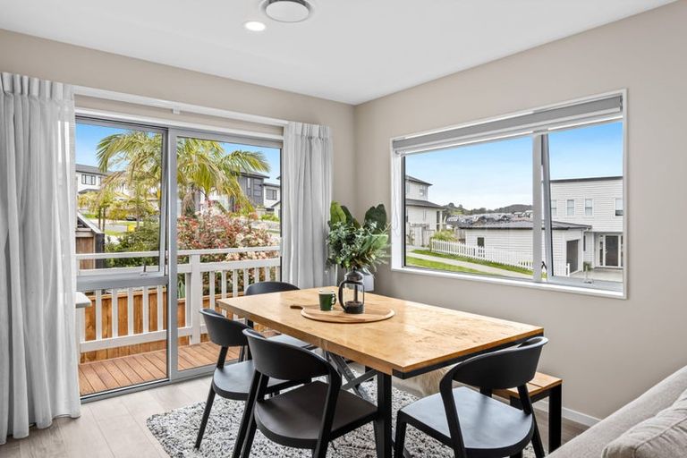 Photo of property in 60 Godfrey Drive, Orewa, 0931